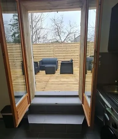 La Petite Terrasse Du Parc Apartment Montfermeil