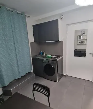 La Petite Terrasse Du Parc Apartment *