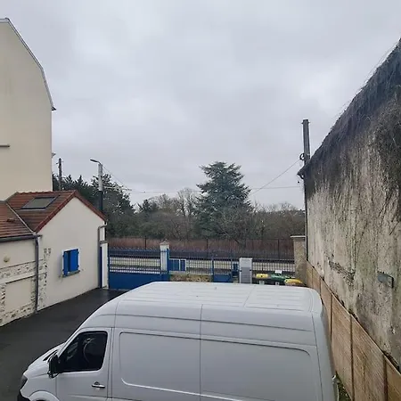 La Petite Terrasse Du Parc * Montfermeil